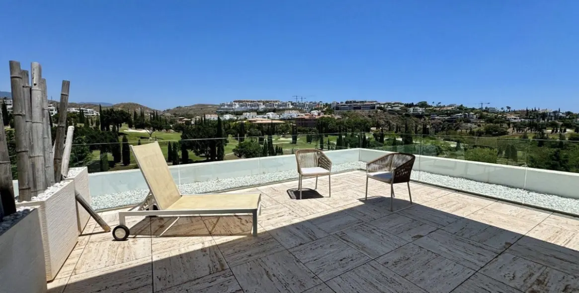 Venta de villa independiente en Los Flamingos 10