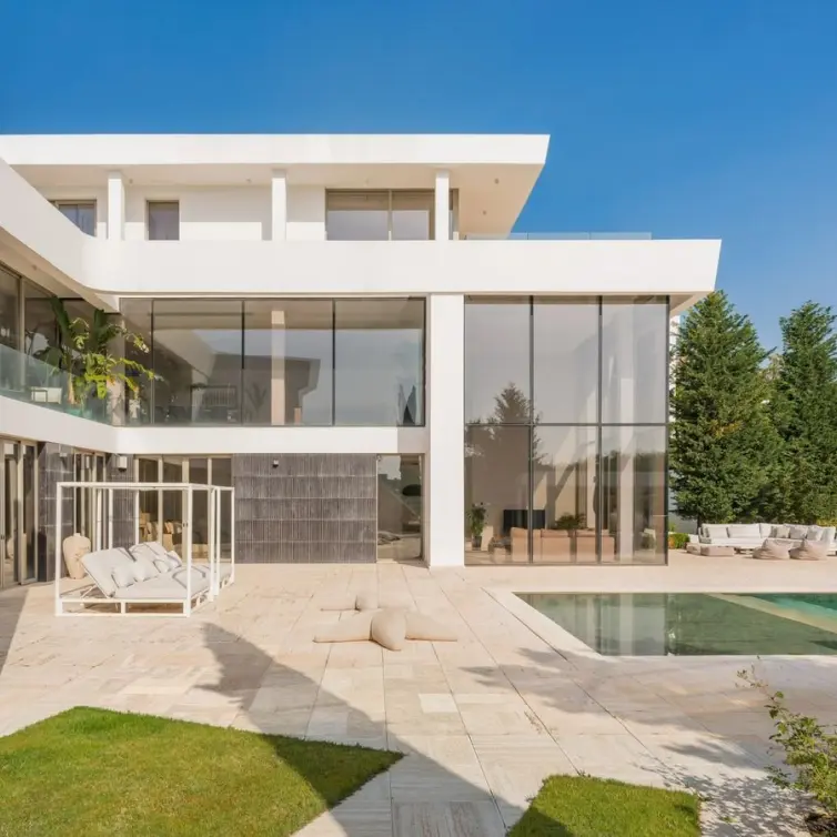 Sale of detached villa in Los Flamingos
