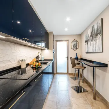 Продажа апартаментов на среднем этаже в Puerto Banús