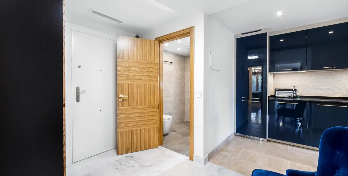 Short-term rent of middle floor apartment in Puerto Banús 5