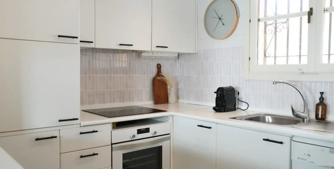 Long-term rent of ground floor apartment in Estepona 6