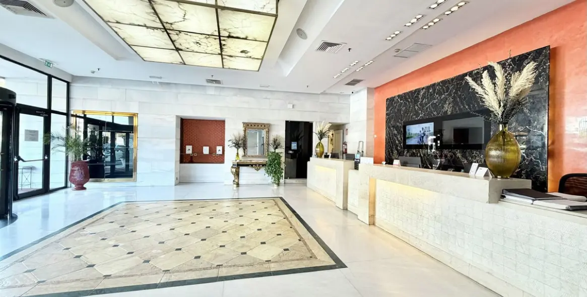 Long-term rent of office in Marbella 11