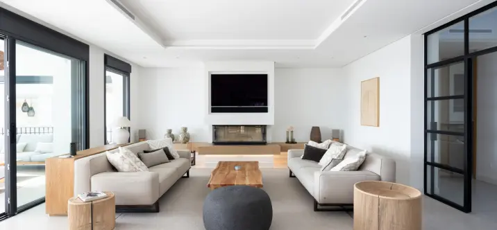 Sale of detached villa in Los Flamingos 3