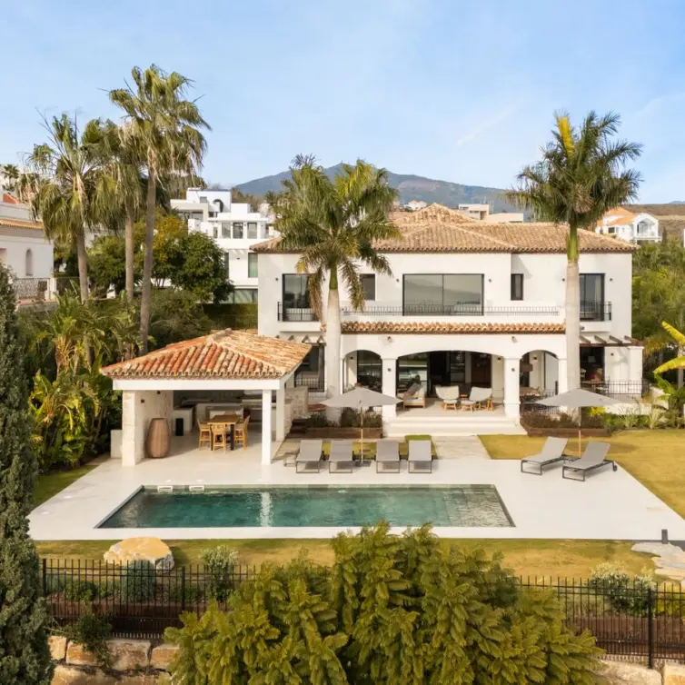 Venta de villa independiente en Los Flamingos
