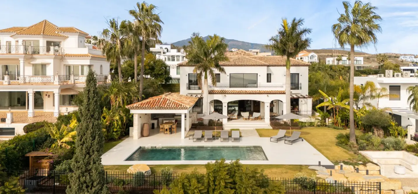 Venta de villa independiente en Los Flamingos 1