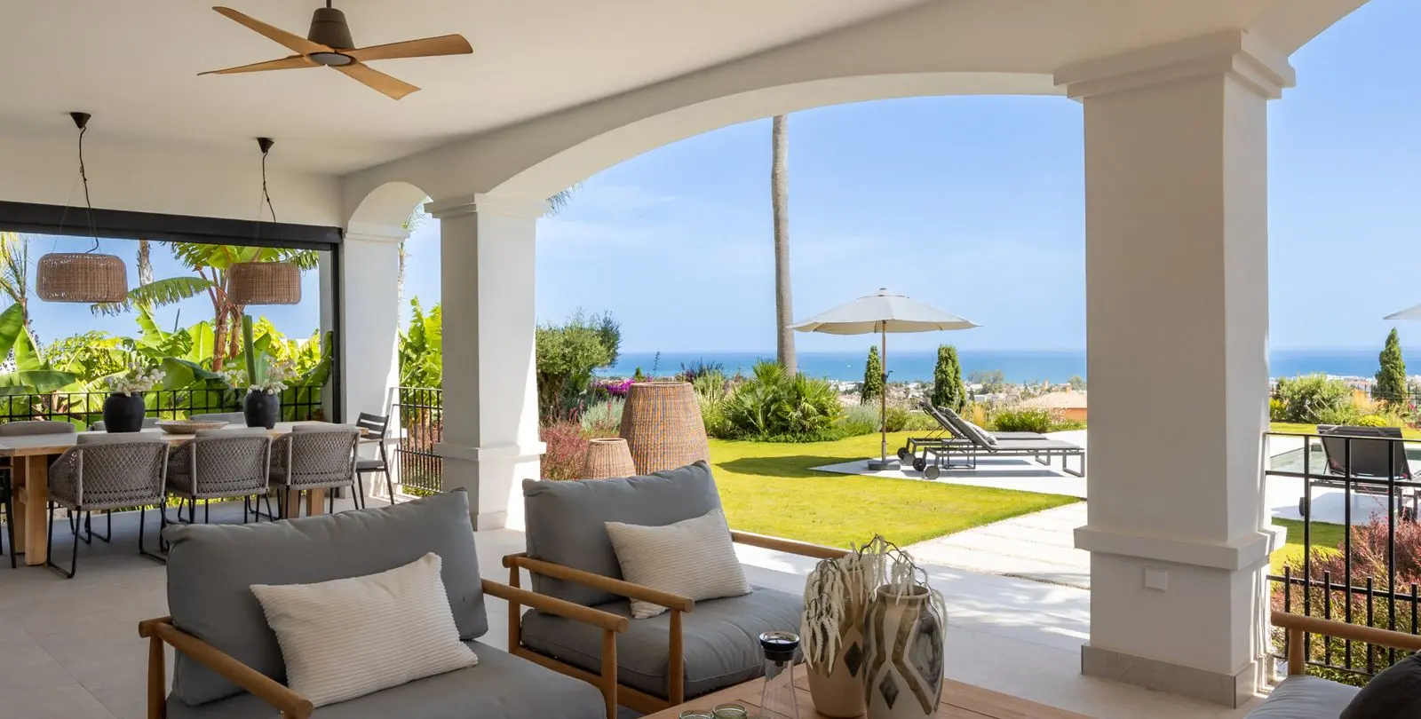 Venta de villa independiente en Los Flamingos 3