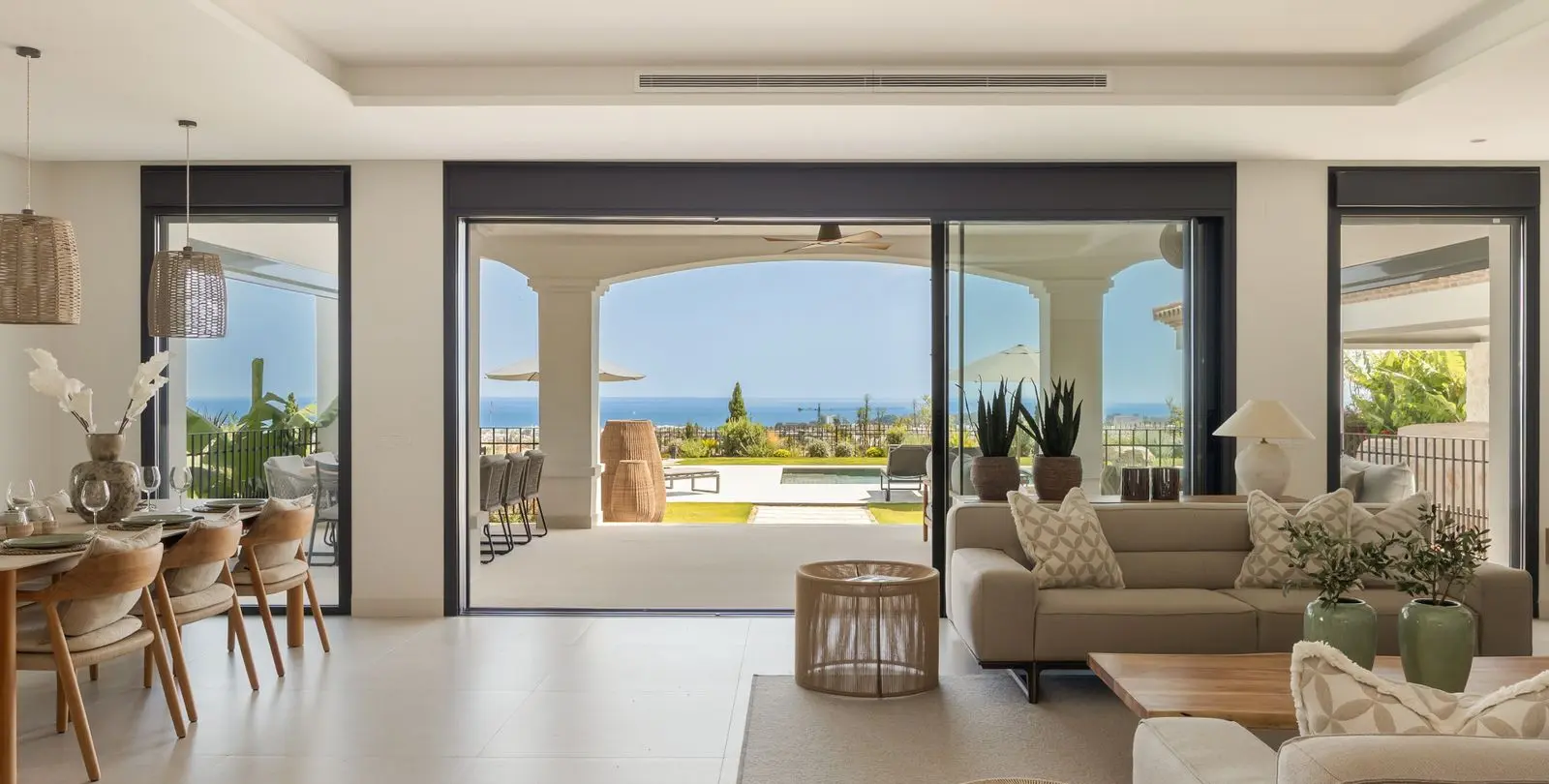 Venta de villa independiente en Los Flamingos 5