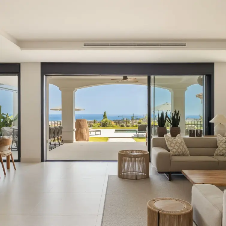 Venta de villa independiente en Los Flamingos