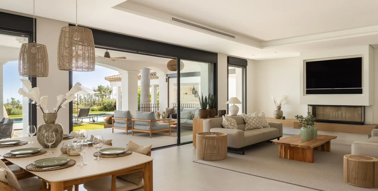 Venta de villa independiente en Los Flamingos 6