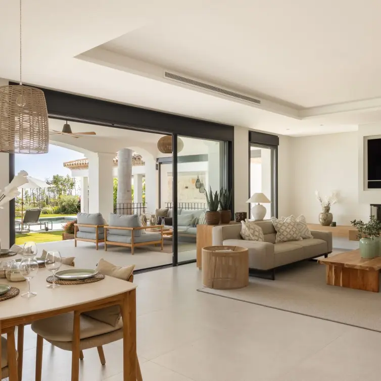 Venta de villa independiente en Los Flamingos