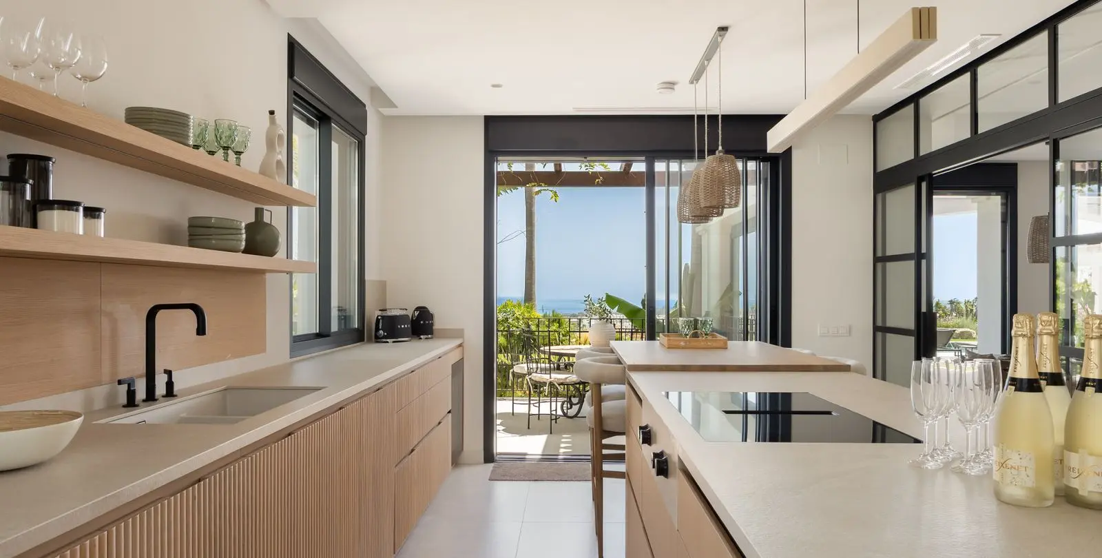 Venta de villa independiente en Los Flamingos 8
