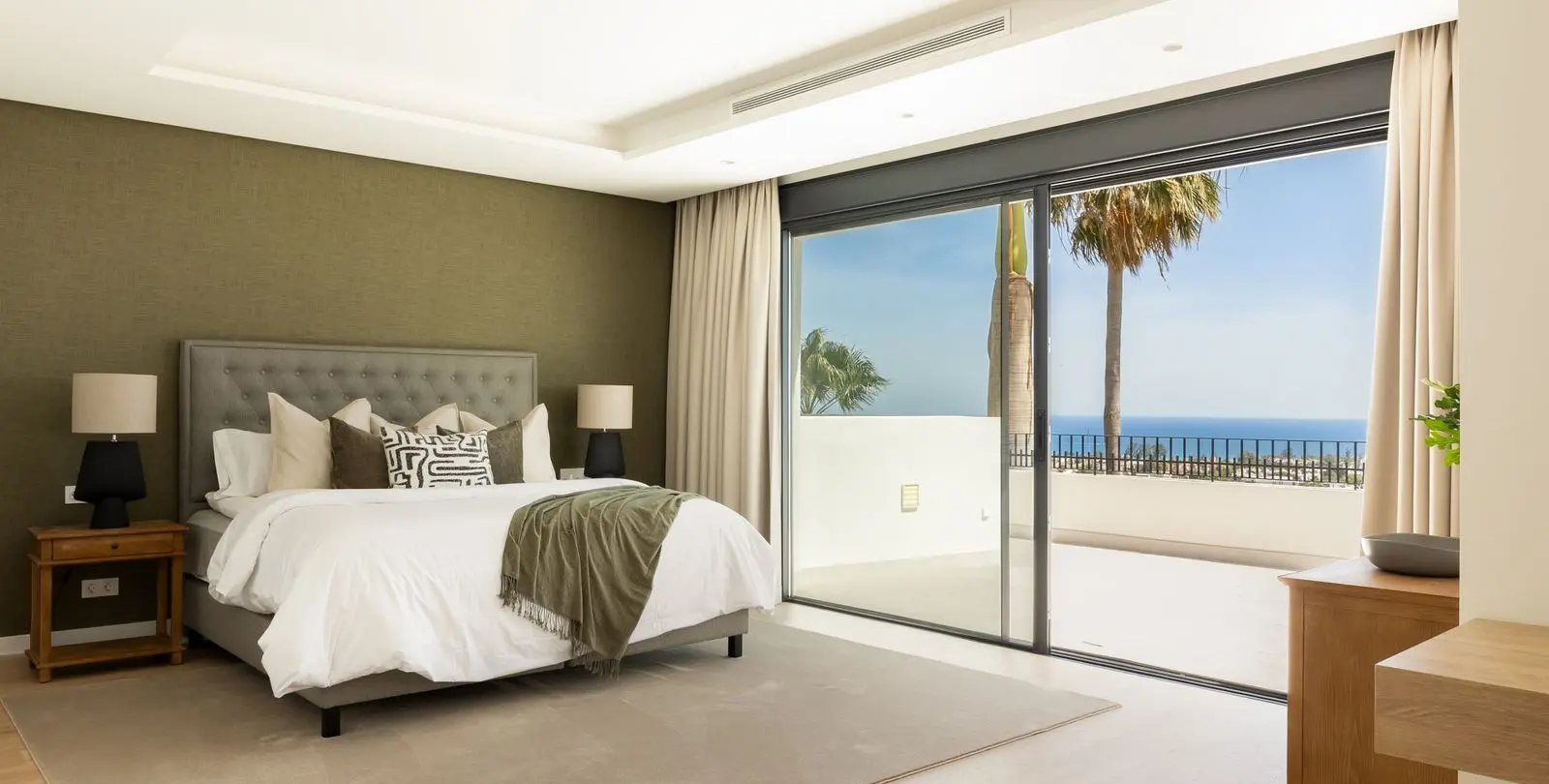 Venta de villa independiente en Los Flamingos 12