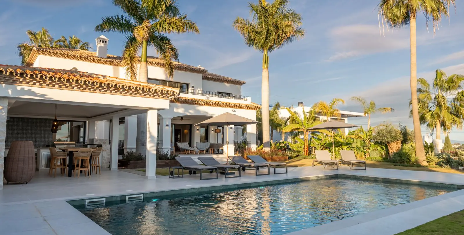 Venta de villa independiente en Los Flamingos 38