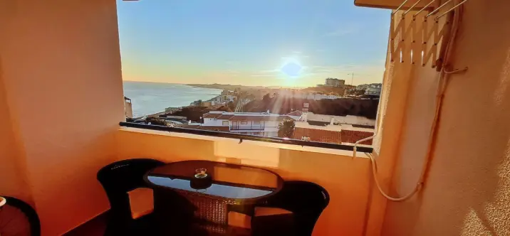 Sale of middle floor apartment in Benalmadena Costa 3