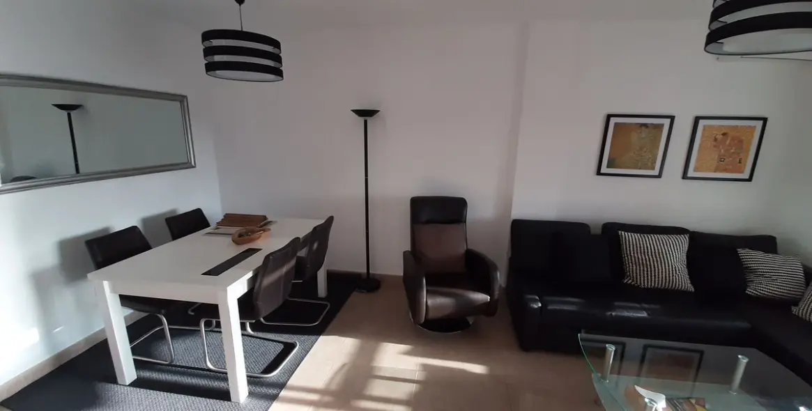 Sale of middle floor apartment in Benalmadena Costa 5