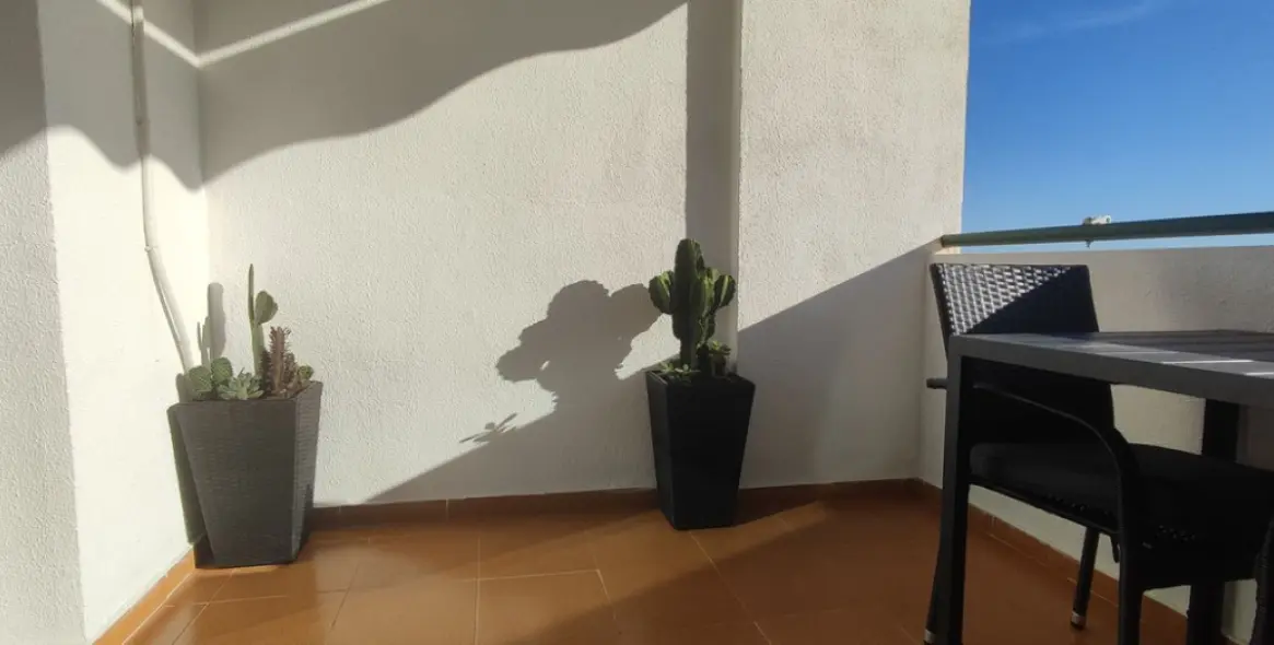 Sale of middle floor apartment in Benalmadena Costa 20