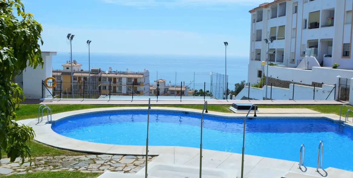 Продажа апартаментов на среднем этаже в Carvajal 3