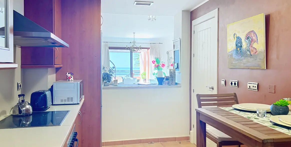 Sale of penthouse in Manilva 10