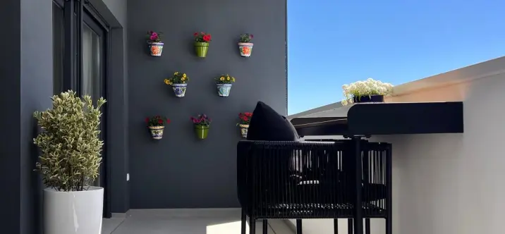 Sale of middle floor apartment in Estepona 0