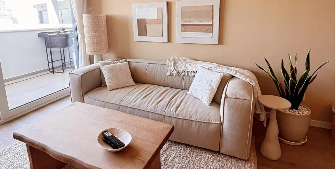 Sale of middle floor apartment in Estepona 5