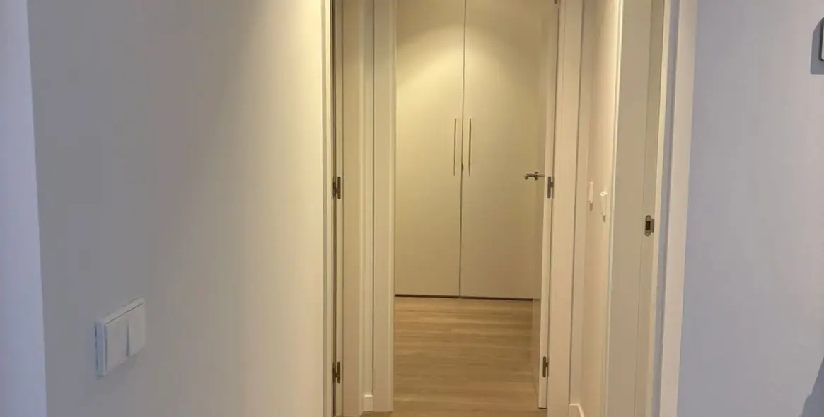 Sale of middle floor apartment in Estepona 11