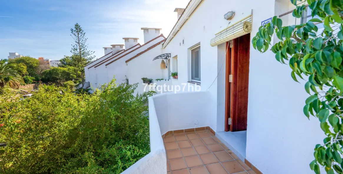 Продажа таунхауса в Estepona 19