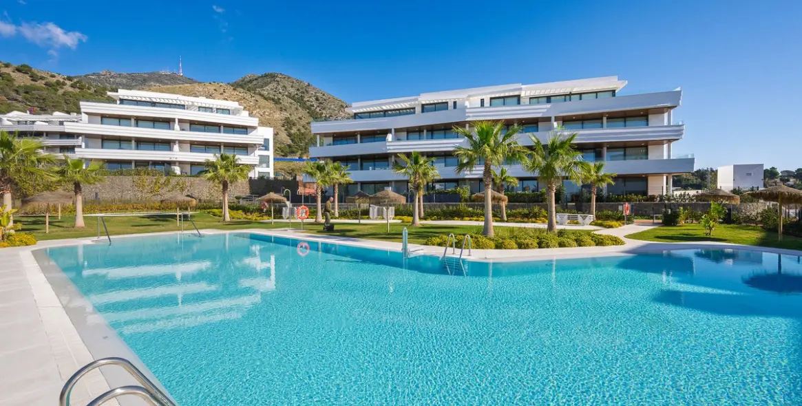 Продажа апартаментов на среднем этаже в Fuengirola 1