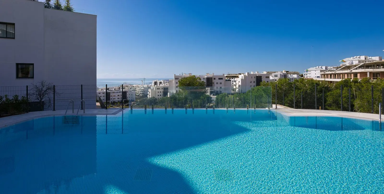 Продажа апартаментов на среднем этаже в Fuengirola 14
