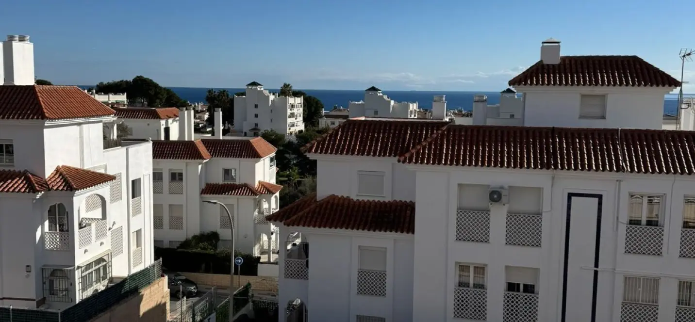 Sale of penthouse in El Pinillo 0