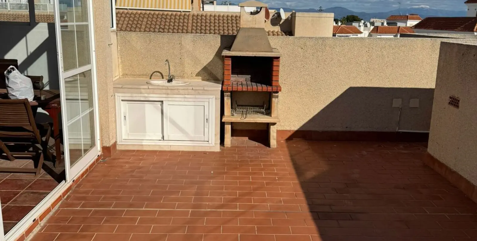 Sale of penthouse in El Pinillo 4