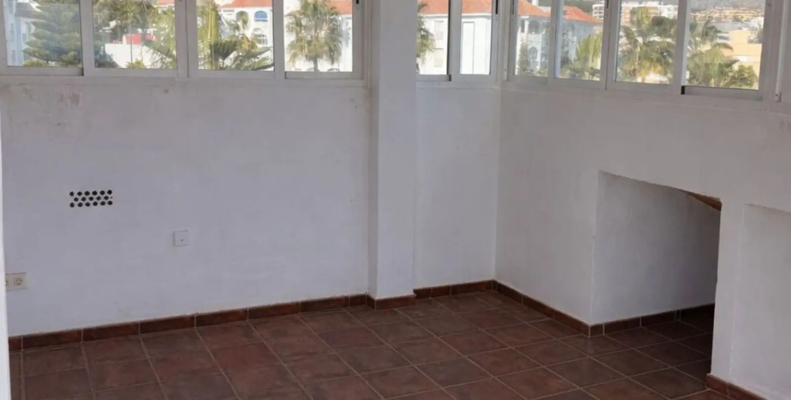 Sale of penthouse in El Pinillo 8