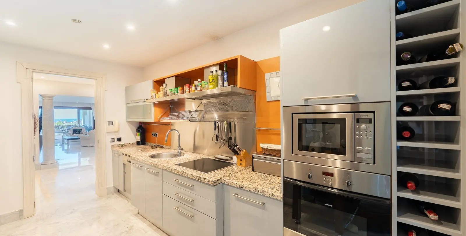 Alquiler a largo plazo de apartamento en planta baja en Los Monteros 6