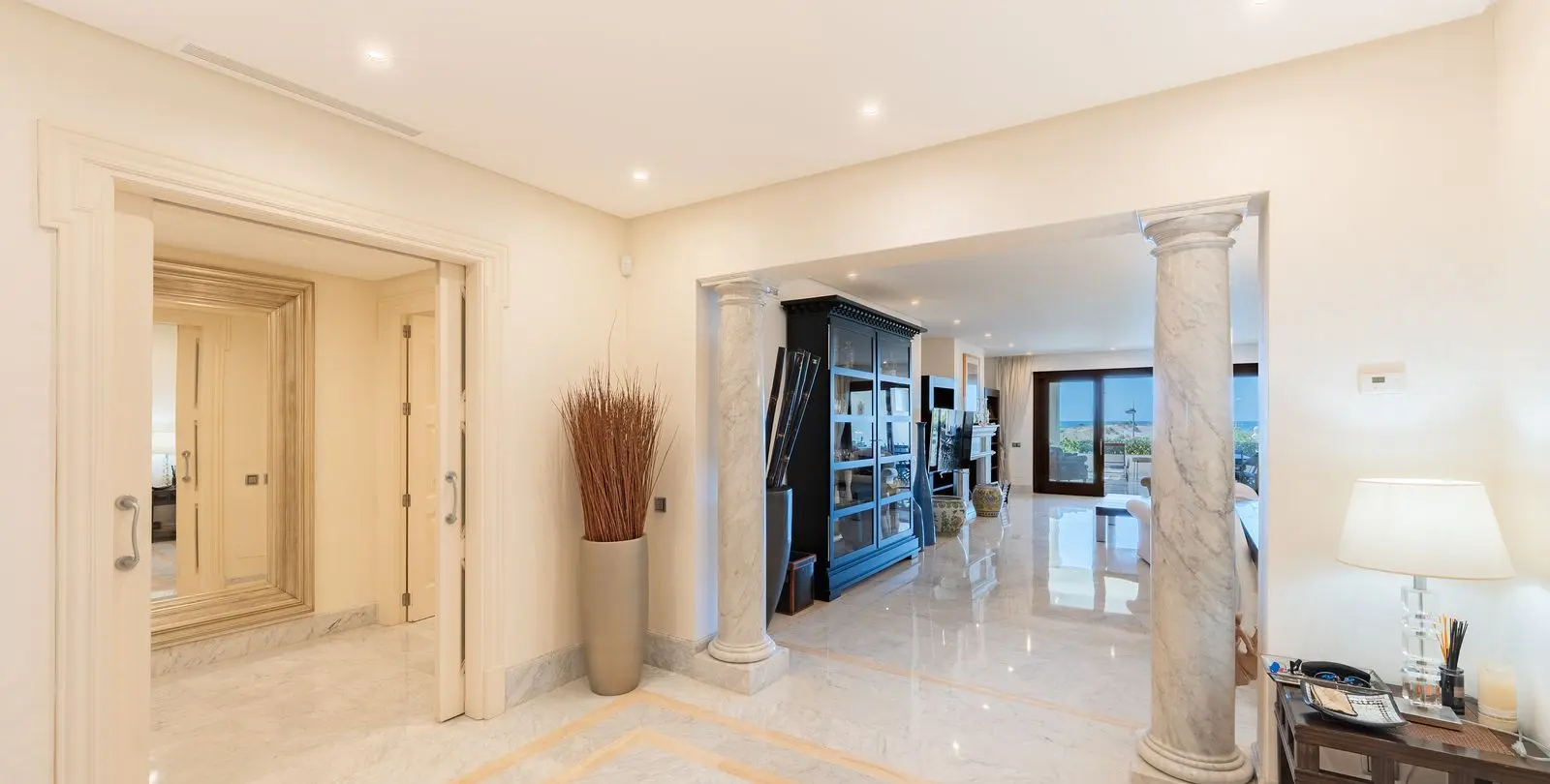 Alquiler a largo plazo de apartamento en planta baja en Los Monteros 9