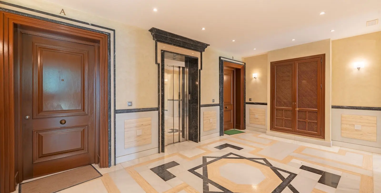 Alquiler a largo plazo de apartamento en planta baja en Los Monteros 12