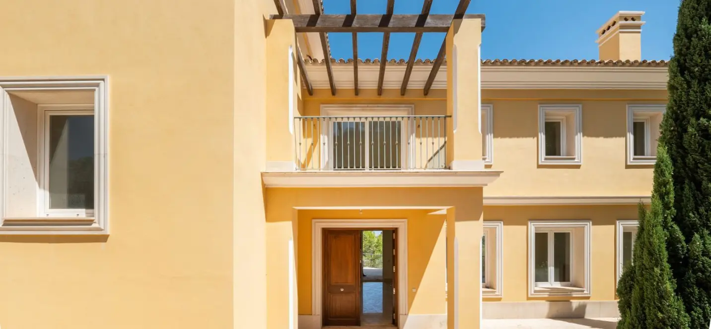 Sale of detached villa in Los Arqueros 4