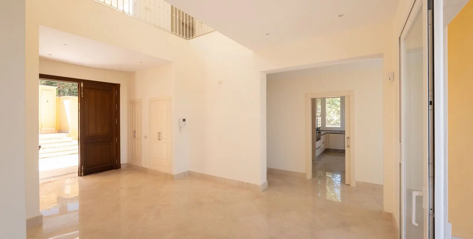 Venta de villa independiente en Los Arqueros 16