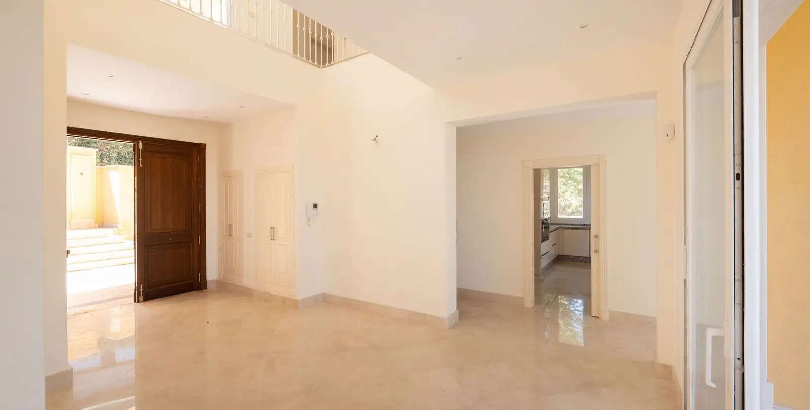 Venta de villa independiente en Los Arqueros 17