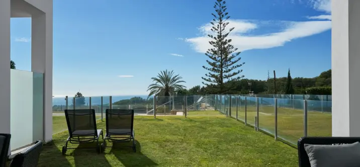 Long-term rent of townhouse in Sierra Blanca 2