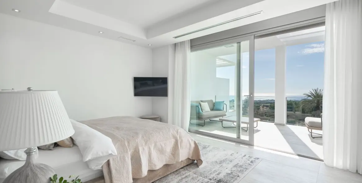 Long-term rent of townhouse in Sierra Blanca 18