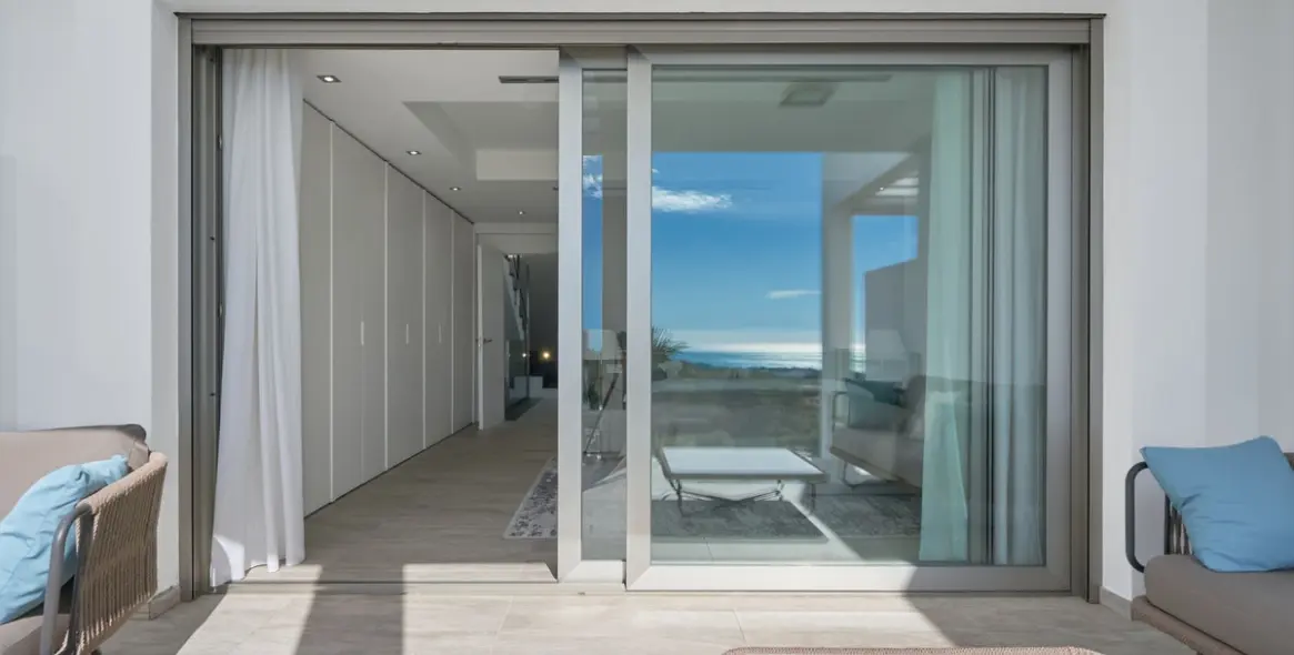 Long-term rent of townhouse in Sierra Blanca 42