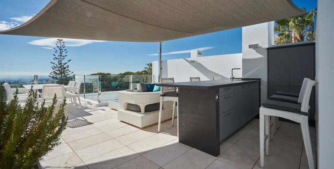 Long-term rent of townhouse in Sierra Blanca 44