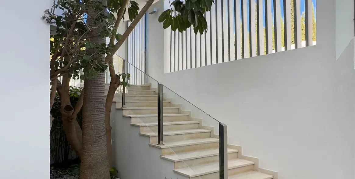 Long-term rent of townhouse in Sierra Blanca 61