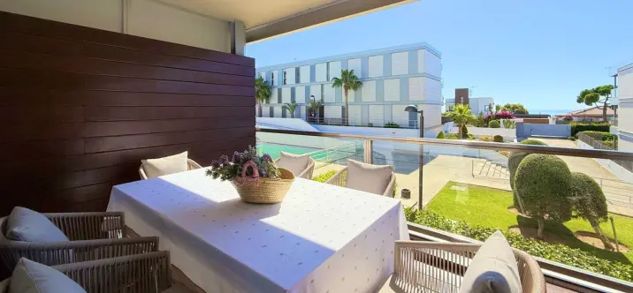 Продажа апартаментов на среднем этаже в La Duquesa 0