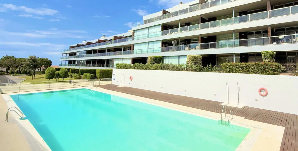 Продажа апартаментов на среднем этаже в La Duquesa 2