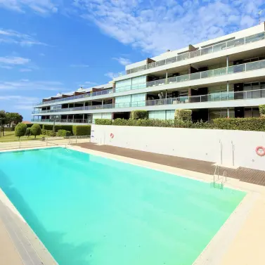 Продажа апартаментов на среднем этаже в La Duquesa