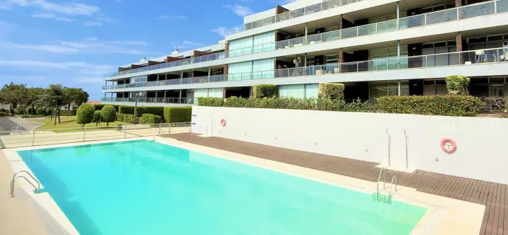 Продажа апартаментов на среднем этаже в La Duquesa 1