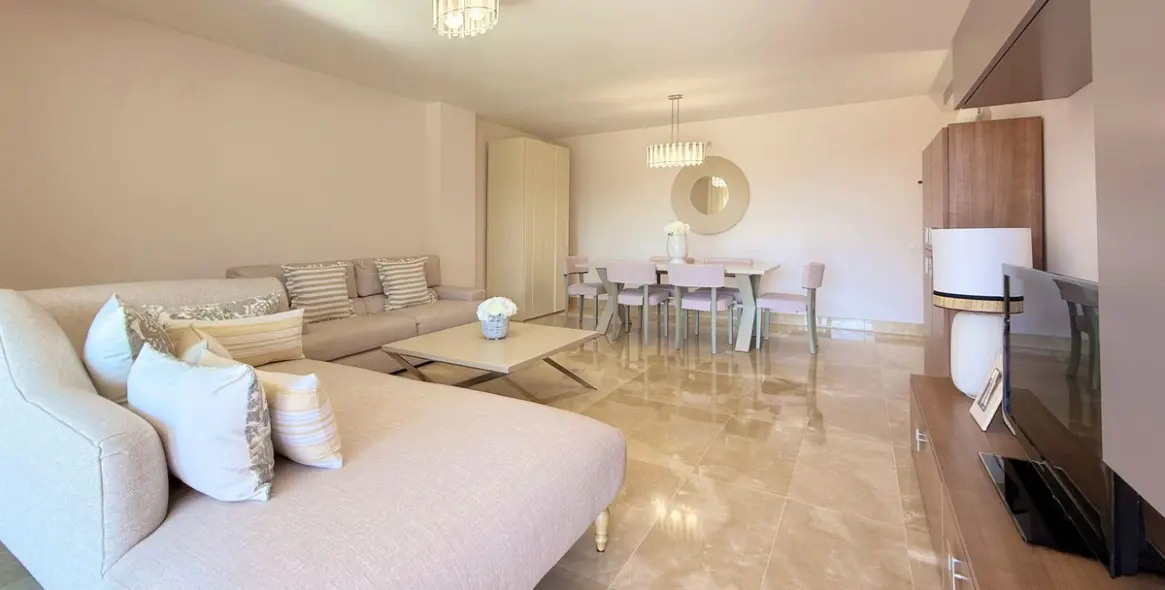 Продажа апартаментов на среднем этаже в La Duquesa 14