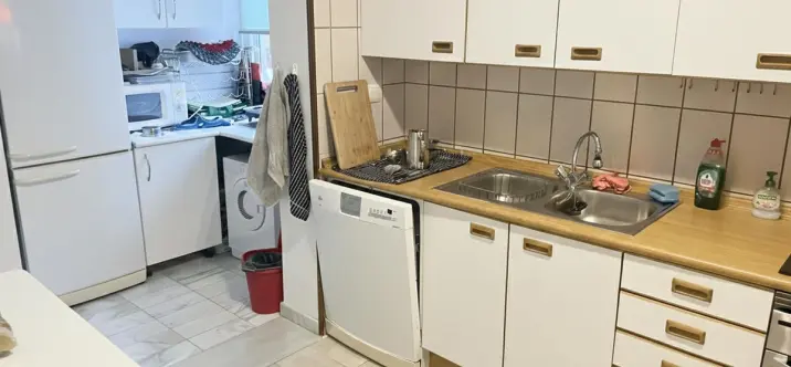 Sale of middle floor apartment in Los Almendros 3