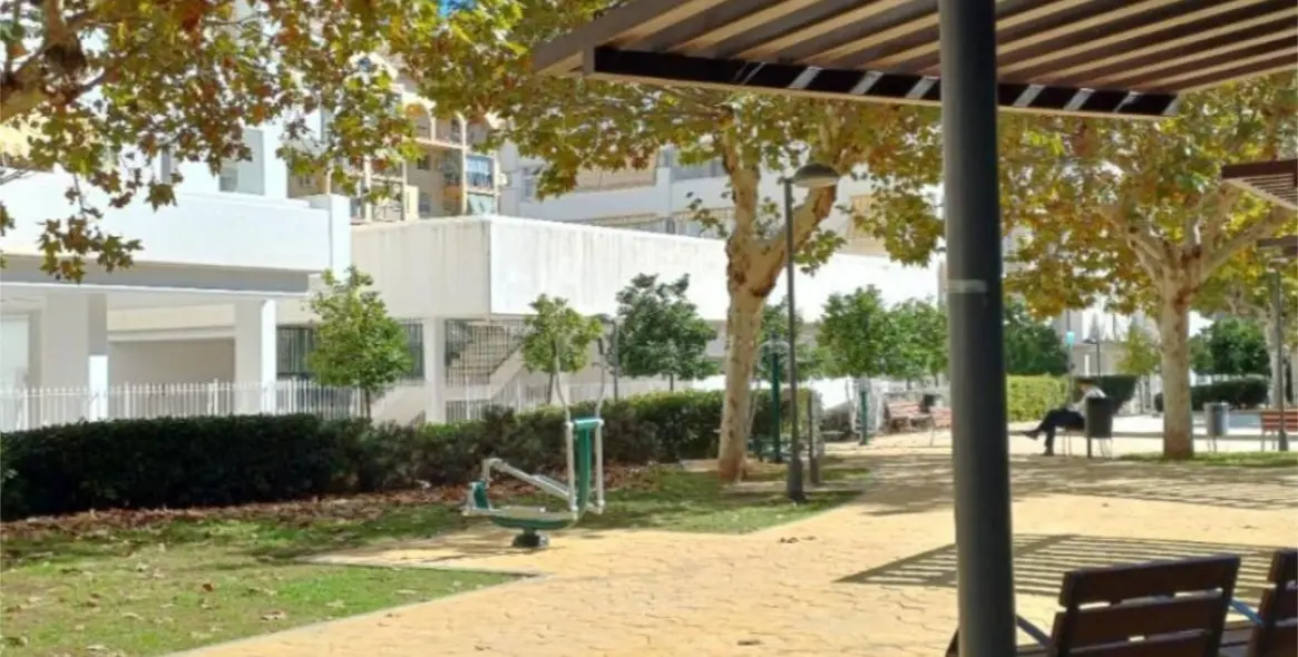 Sale of middle floor apartment in Los Boliches 5