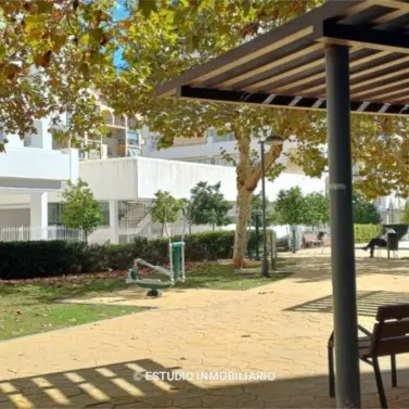 Продажа апартаментов на среднем этаже в Los Boliches